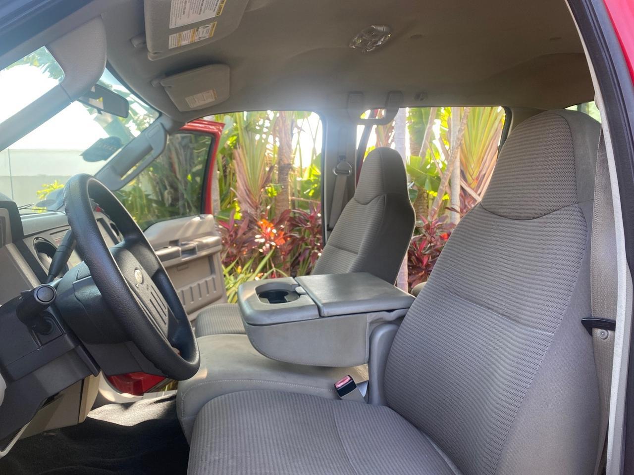 2008 Ford Super Duty F-350 DRW XL LOW MILES 43,076 4WD Pompano Beach FL