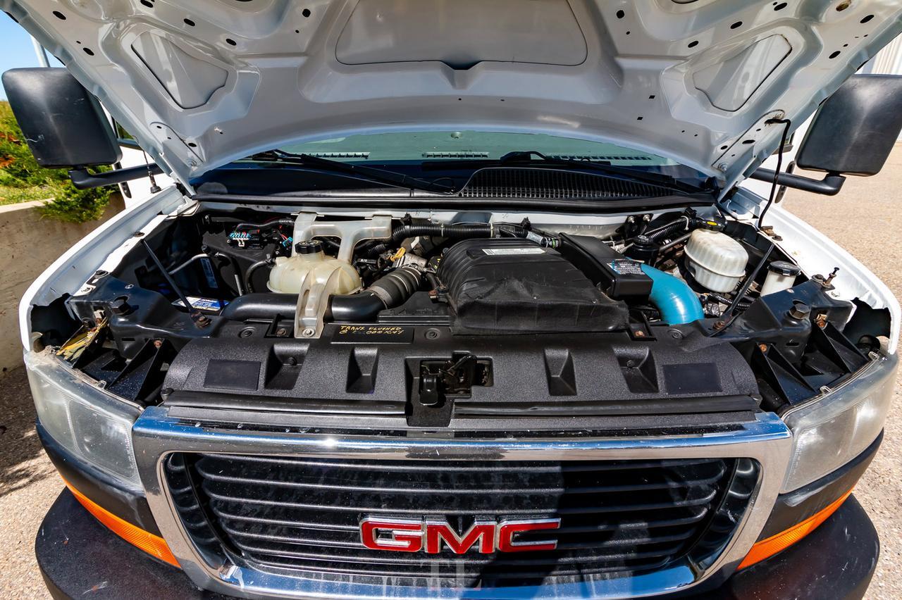 2008 GMC Savana G3500 Cutaway Cube Van Diesel Power Gate Red Deer AB