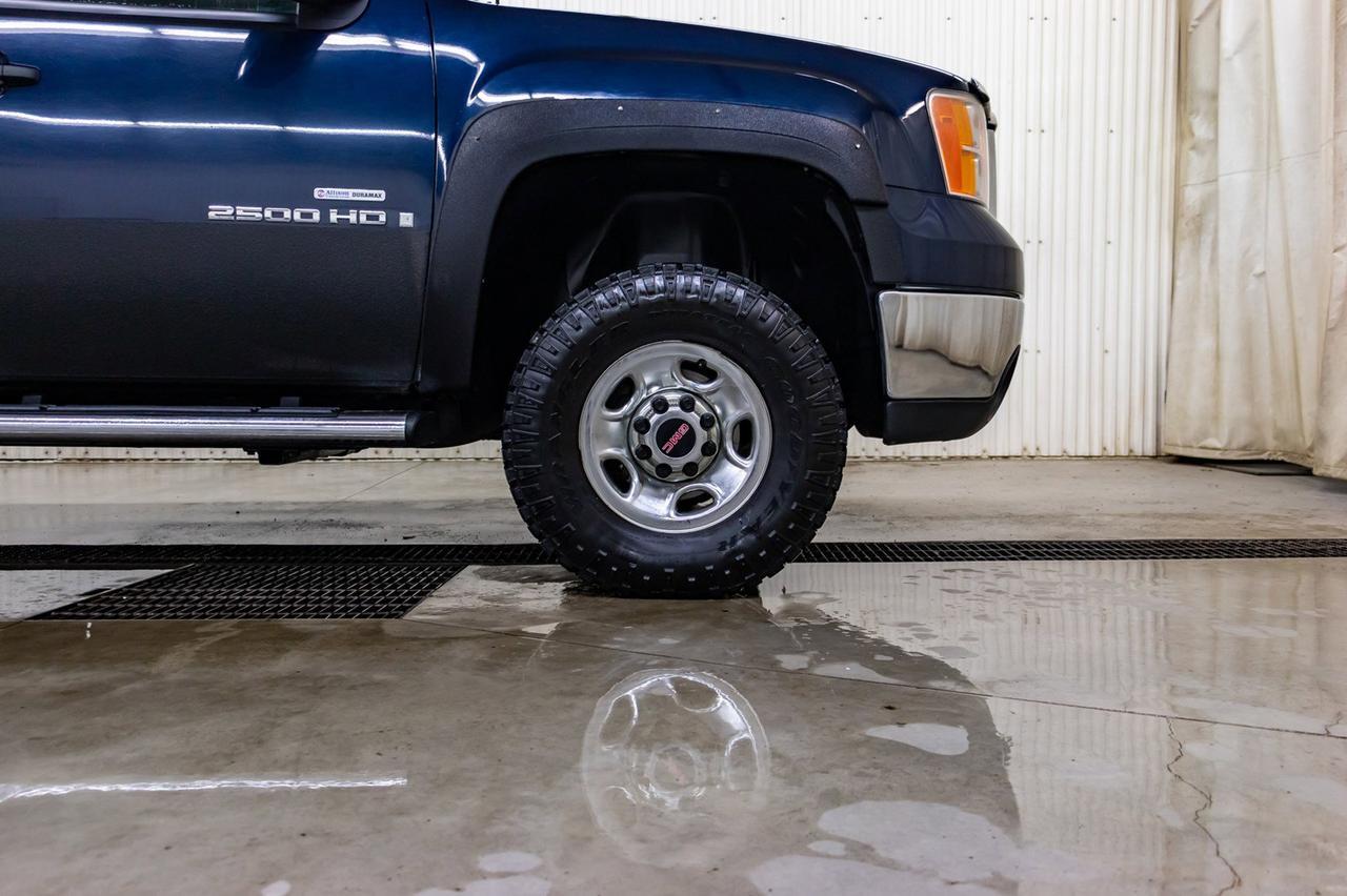 2008 GMC Sierra 2500HD 4x4 Crew Cab SLE Diesel Red Deer AB