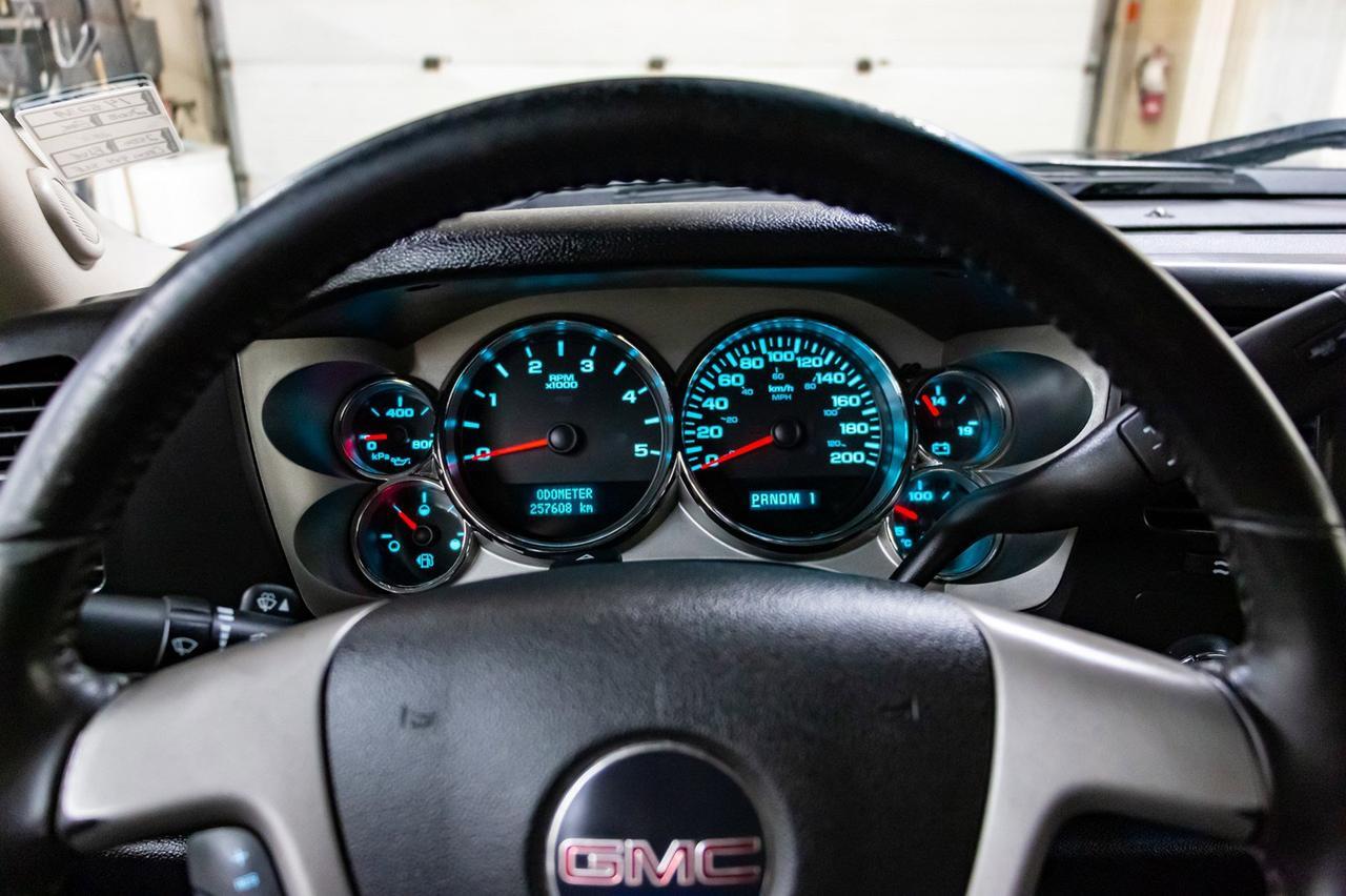 2008 GMC Sierra 2500HD 4x4 Crew Cab SLE Diesel Red Deer AB