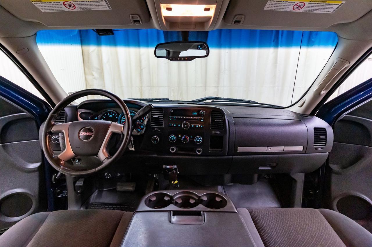 2008 GMC Sierra 2500HD 4x4 Crew Cab SLE Diesel Red Deer AB