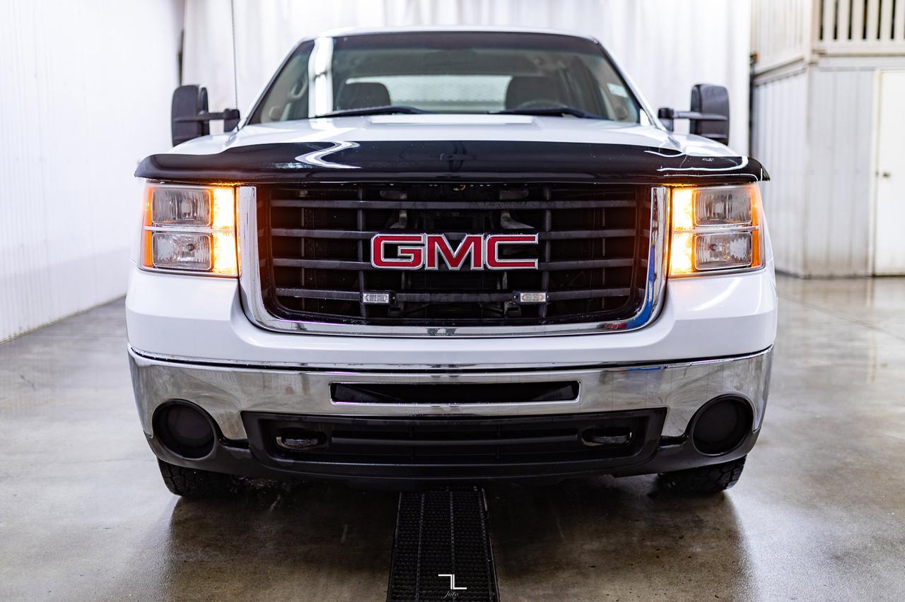 2008 GMC Sierra 2500HD 4x4 Ext Cab SLE Mechanics Box Red Deer AB