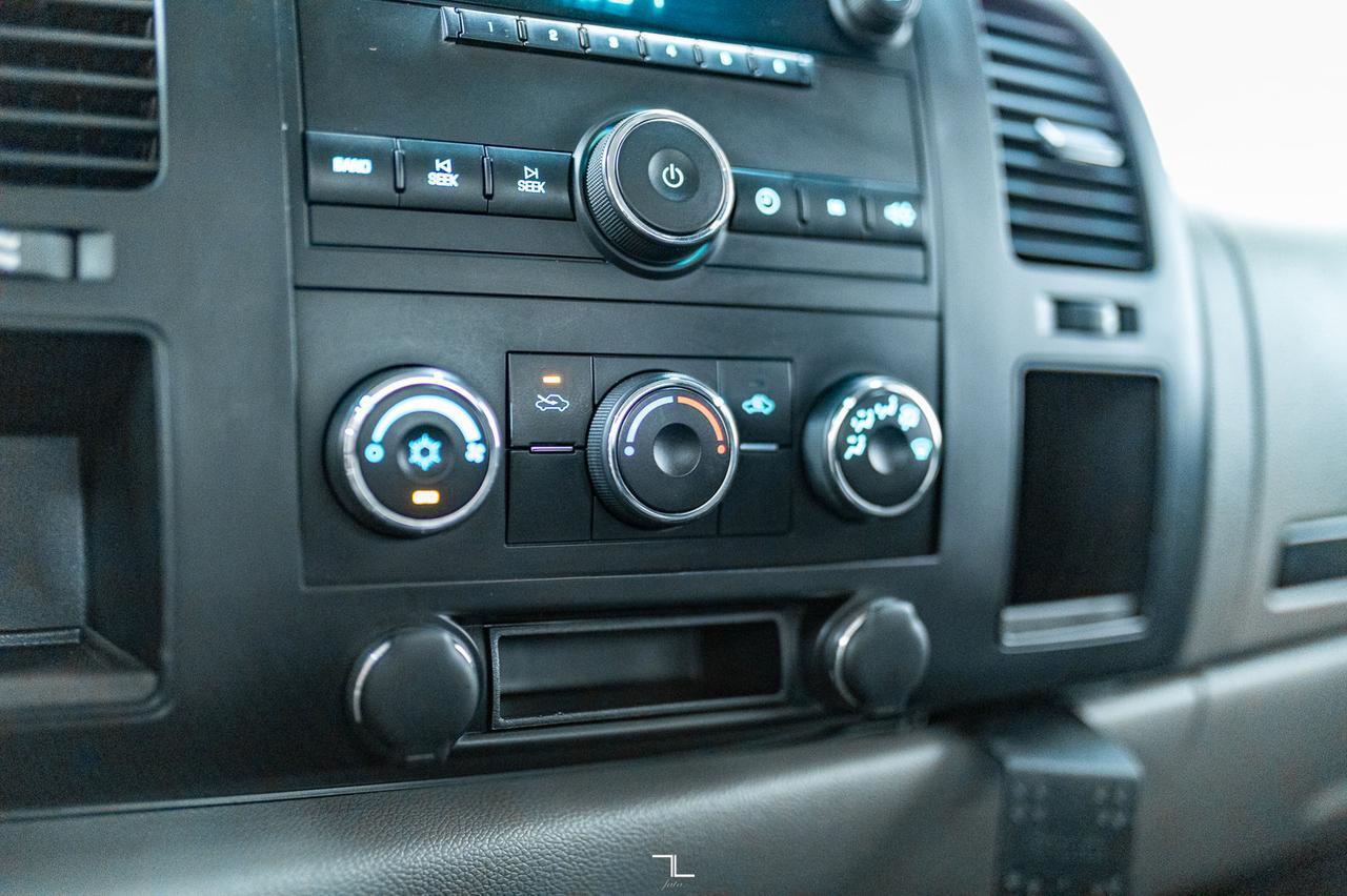 2008 GMC Sierra 2500HD 4x4 Ext Cab SLE Mechanics Box Red Deer AB