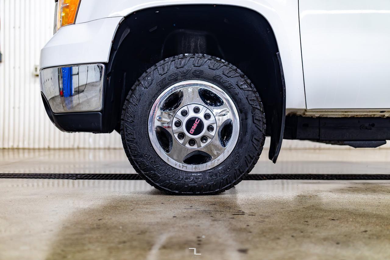 2008 GMC Sierra 3500HD 4x2 Crew Cab Dump Box Red Deer AB