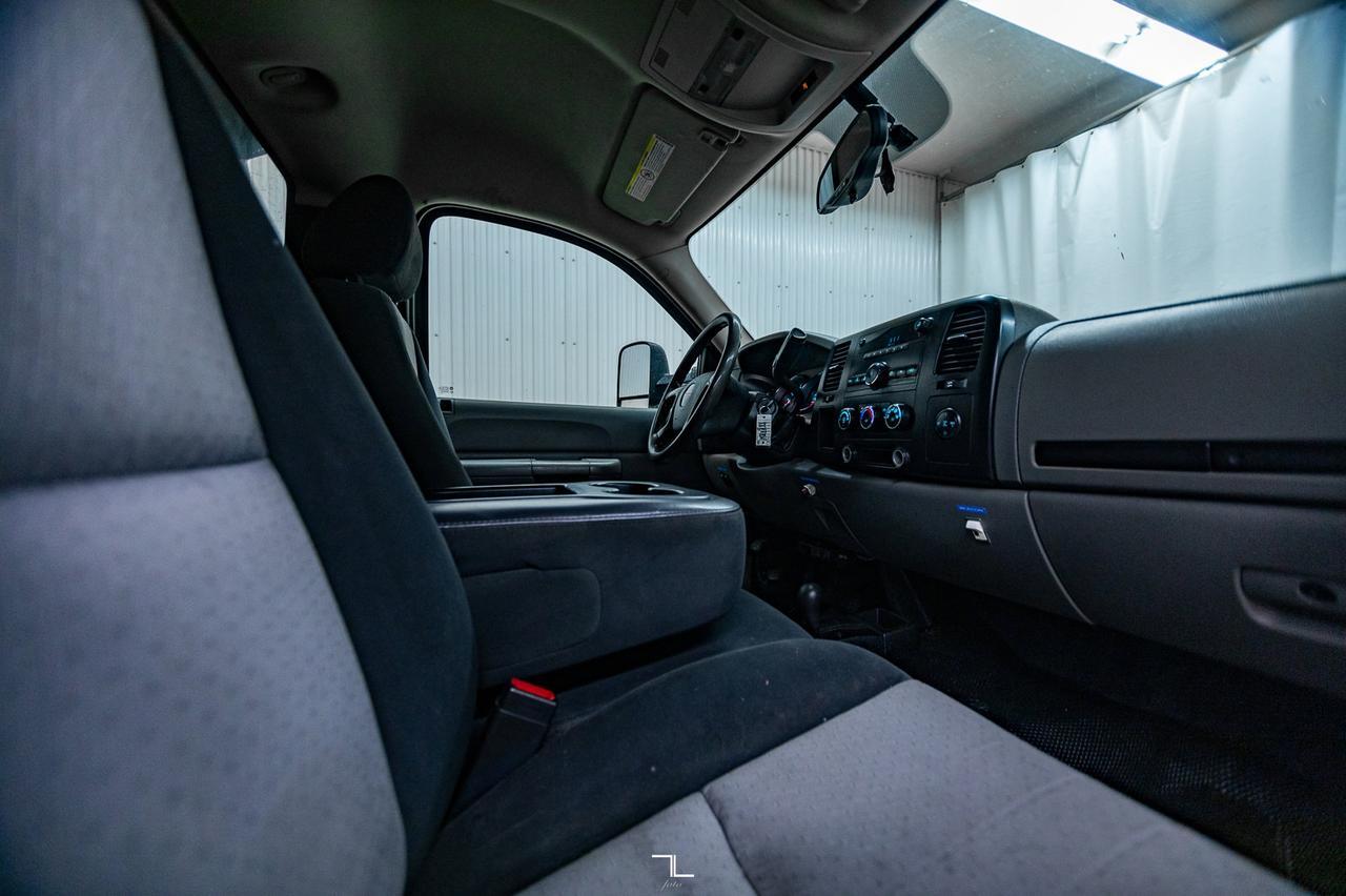 2008 GMC Sierra 3500HD 4x4 Reg Cab LT Dump Box Diesel Dually Red Deer AB