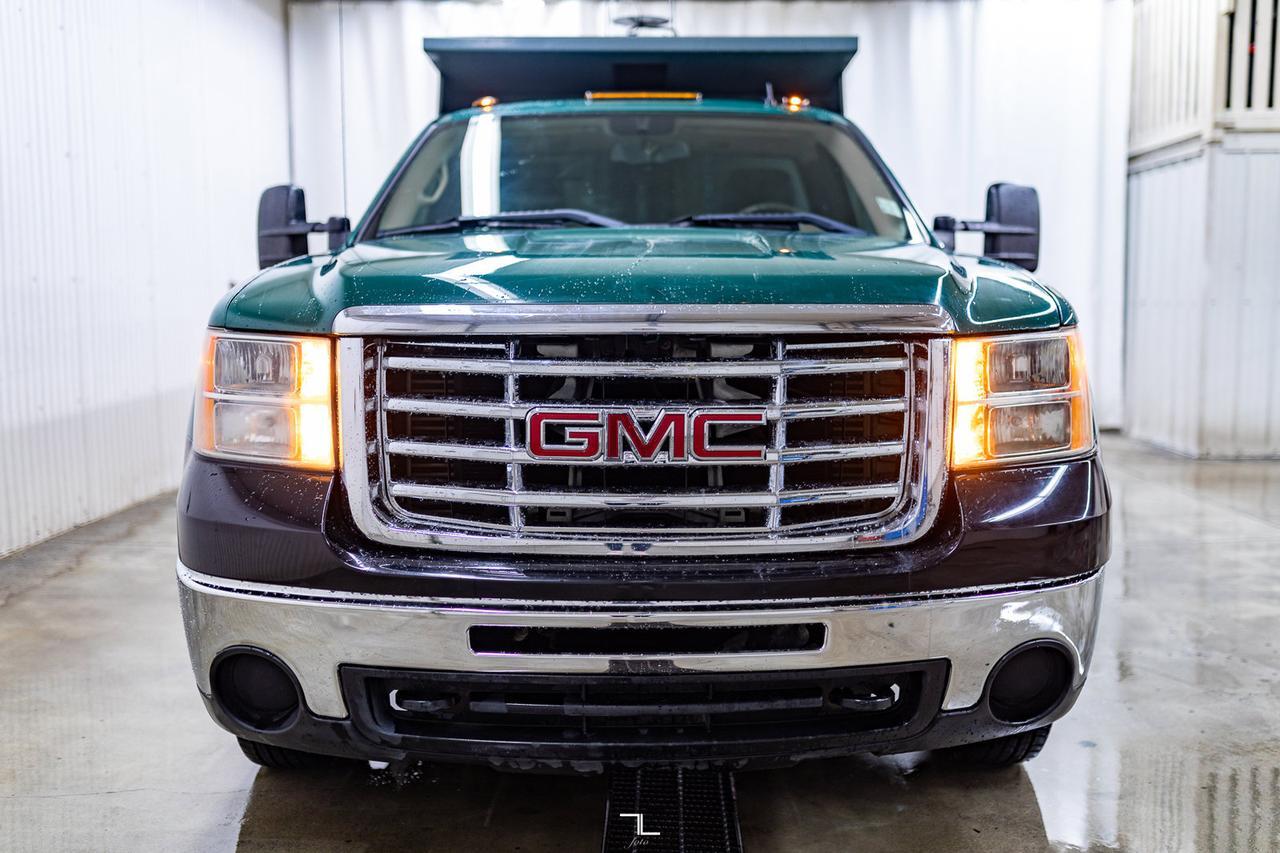 2008 GMC Sierra 3500HD 4x4 Reg Cab LT Dump Box Diesel Dually Red Deer AB