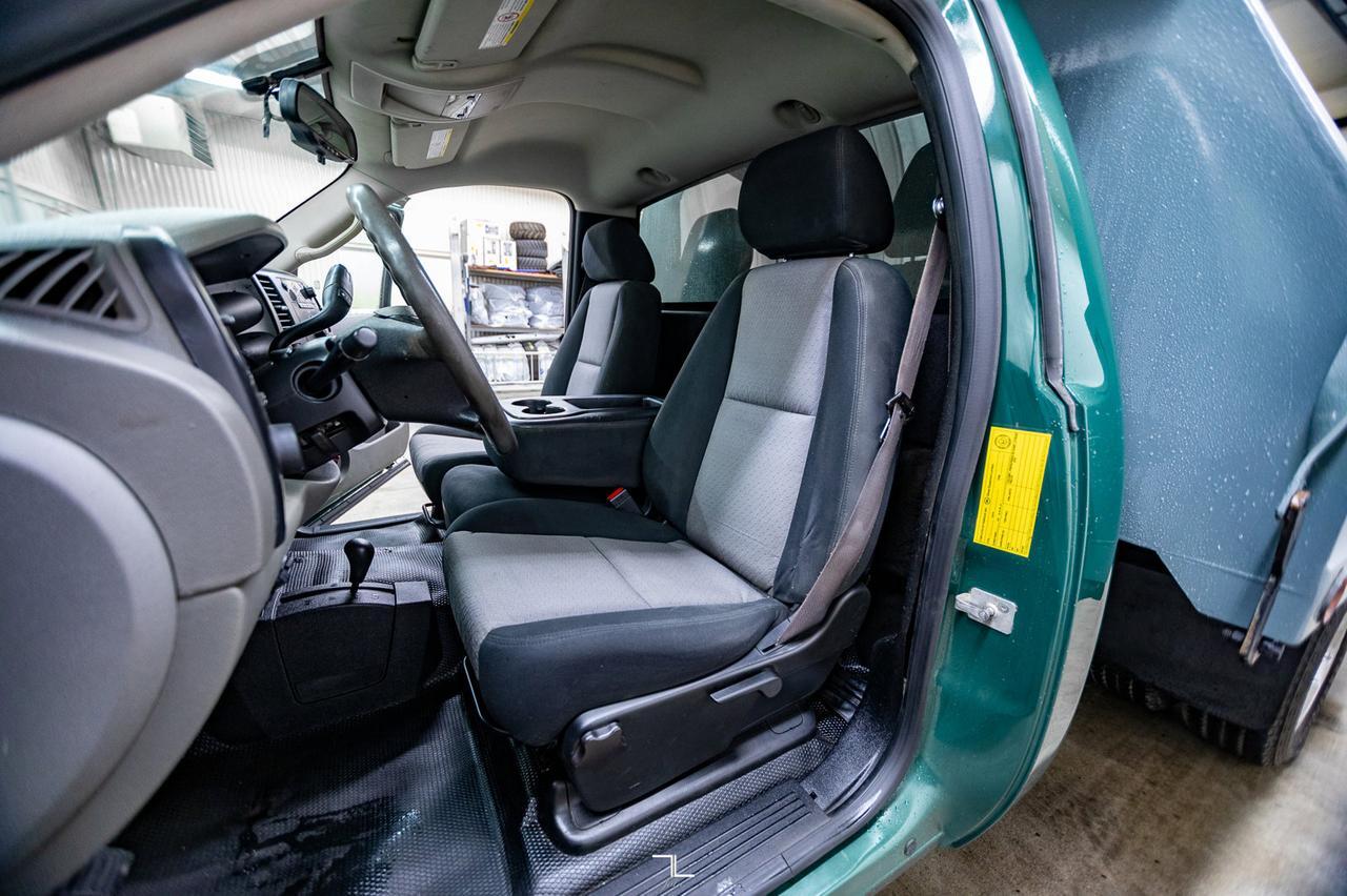 2008 GMC Sierra 3500HD 4x4 Reg Cab LT Dump Box Diesel Dually Red Deer AB