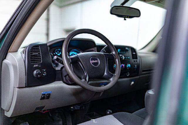 2008 GMC Sierra 3500HD 4x4 Reg Cab LT Dump Box Diesel Dually Red Deer AB