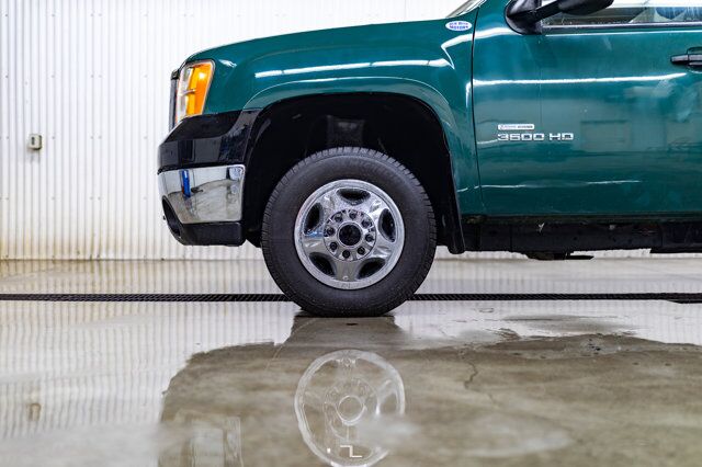 2008 GMC Sierra 3500HD 4x4 Reg Cab LT Dump Box Diesel Dually Red Deer AB