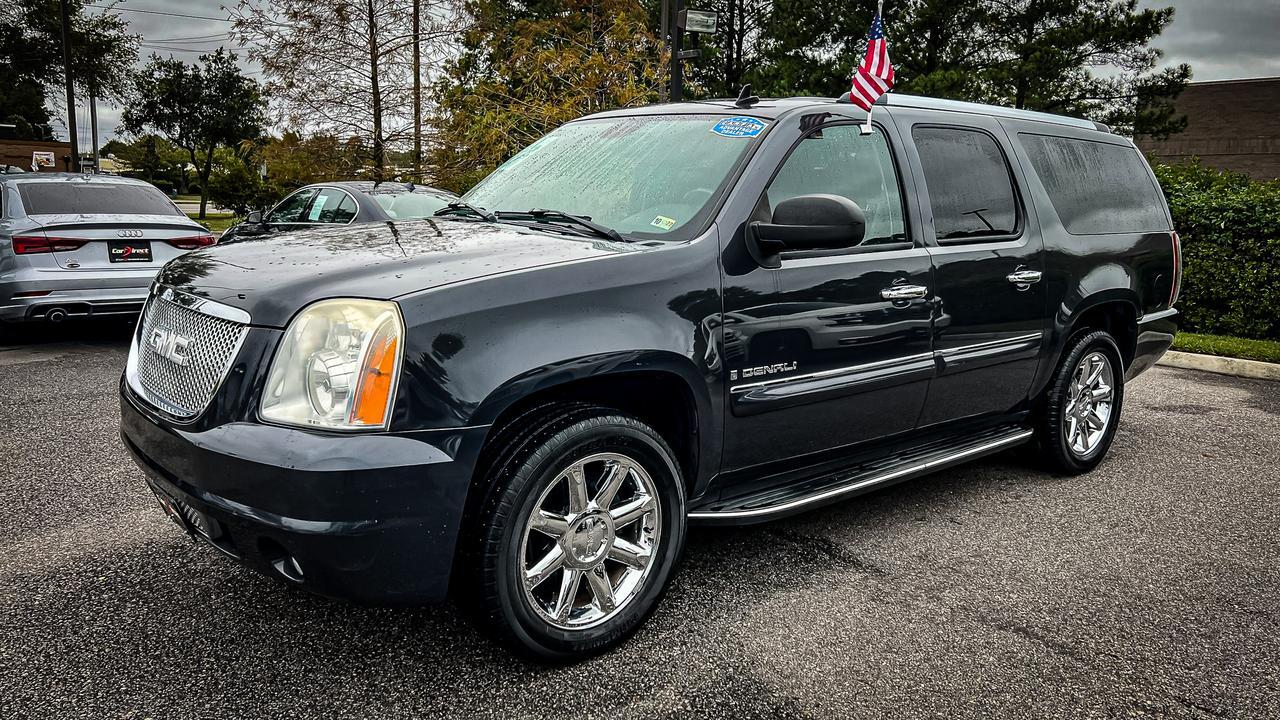 2008 GMC YUKON XL DENALI AWD, LEATHER, DVD PLAYER, NAVIGATION, SUNROOF