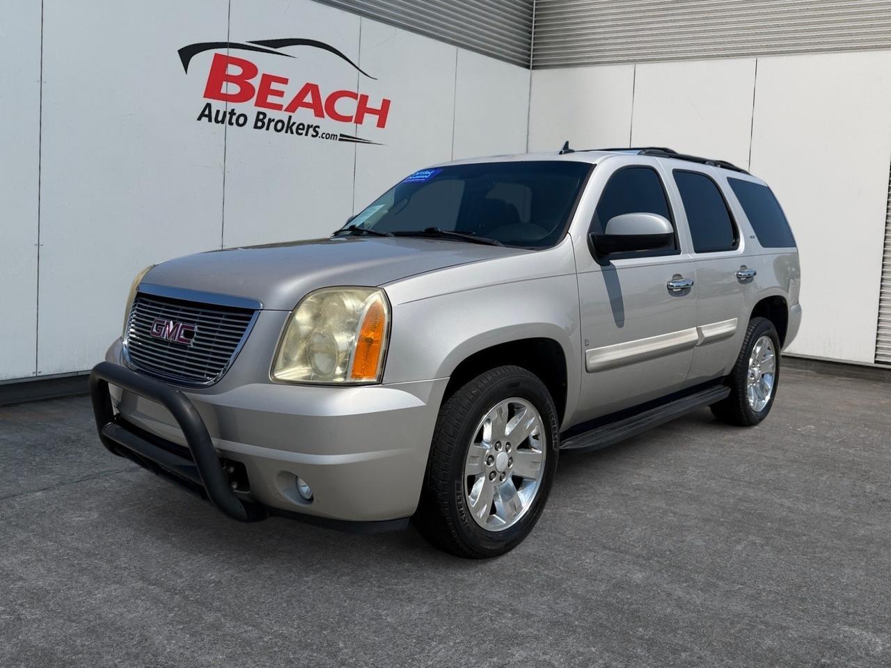 2008 GMC Yukon SLT w/4SA, DVD ENTERTAINMENT BOSE SPEAKERS, 3RD ROW, BLUETOOTH, RUNNING BOARDS, TOW PACKAGE, POWER LIFTGATE BACKUP CAMERA, POWER MIRRORS, SUNROOF, ALL WEATHER FLOOR MATS, MAKE IT YOURS TODAY!
