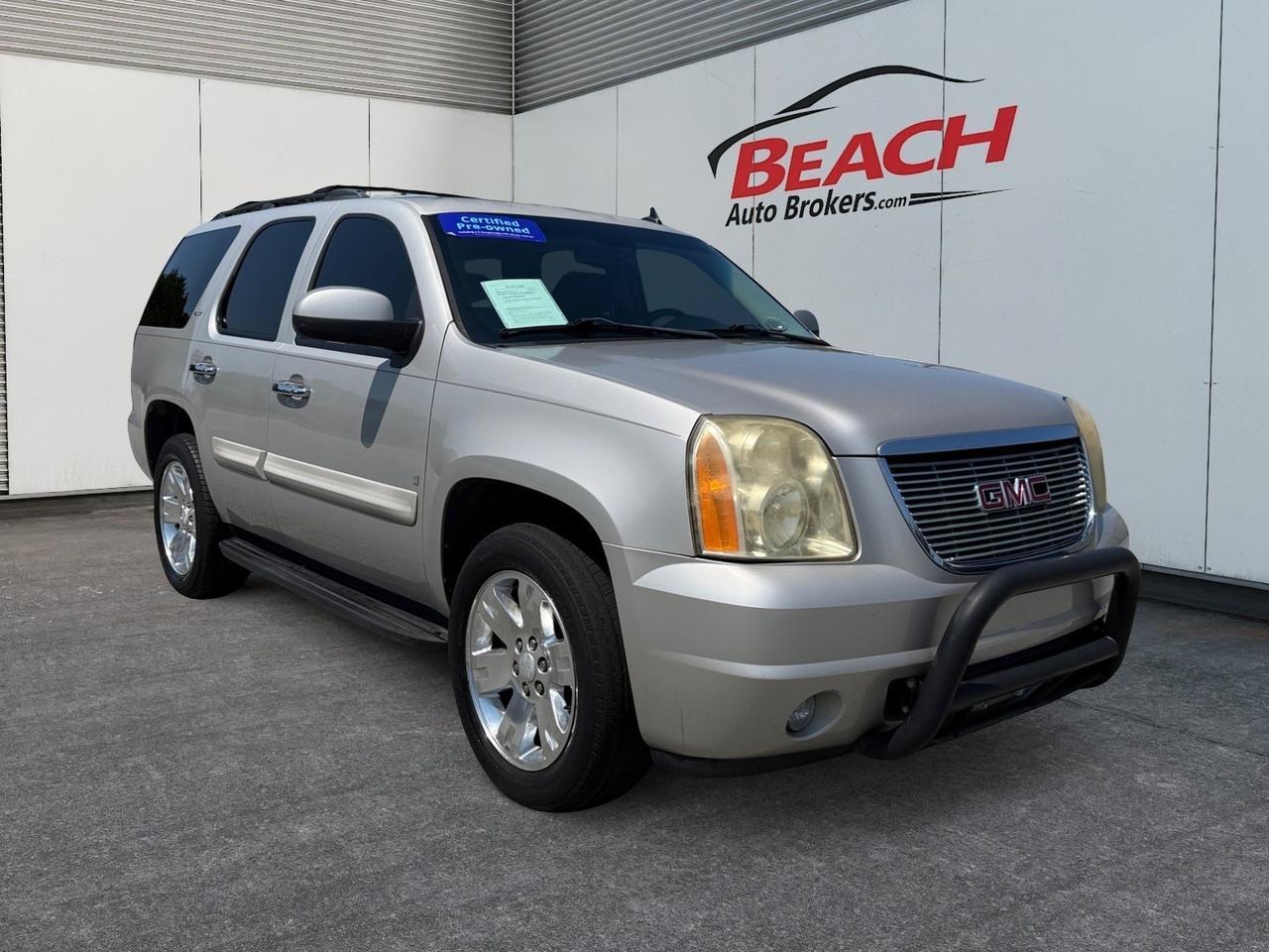 2008 GMC Yukon SLT w/4SA, DVD ENTERTAINMENT BOSE SPEAKERS, 3RD ROW, BLUETOOTH, RUNNING BOARDS, TOW PACKAGE, POWER LIFTGATE BACKUP CAMERA, POWER MIRRORS, SUNROOF, ALL WEATHER FLOOR MATS, MAKE IT YOURS TODAY!