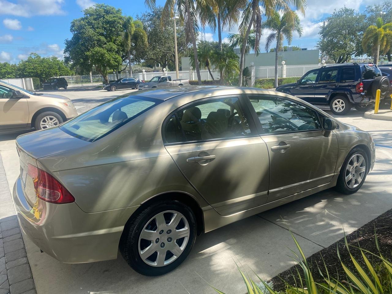 2008 Honda Civic Sdn LX LOW MILES 26,917 1 OWNER Pompano Beach FL