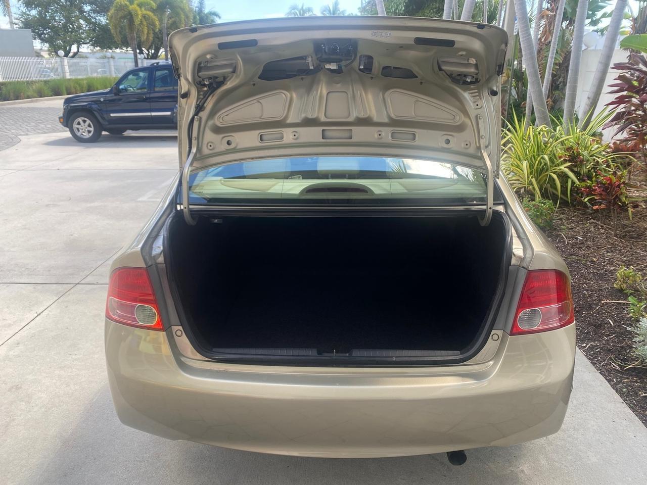 2008 Honda Civic Sdn LX LOW MILES 26,922 1 OWNER Pompano Beach FL