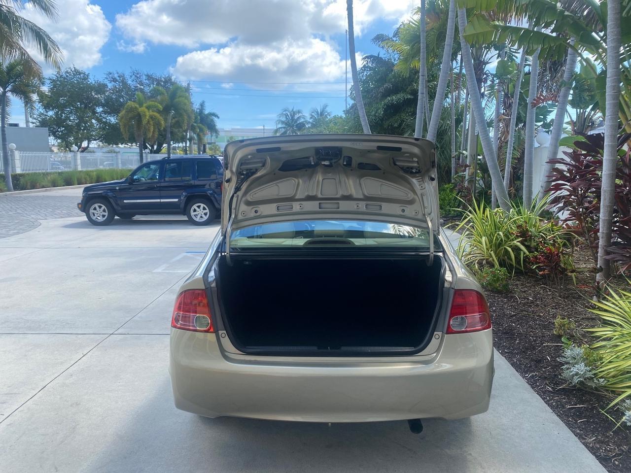 2008 Honda Civic Sdn LX LOW MILES 26,922 1 OWNER Pompano Beach FL