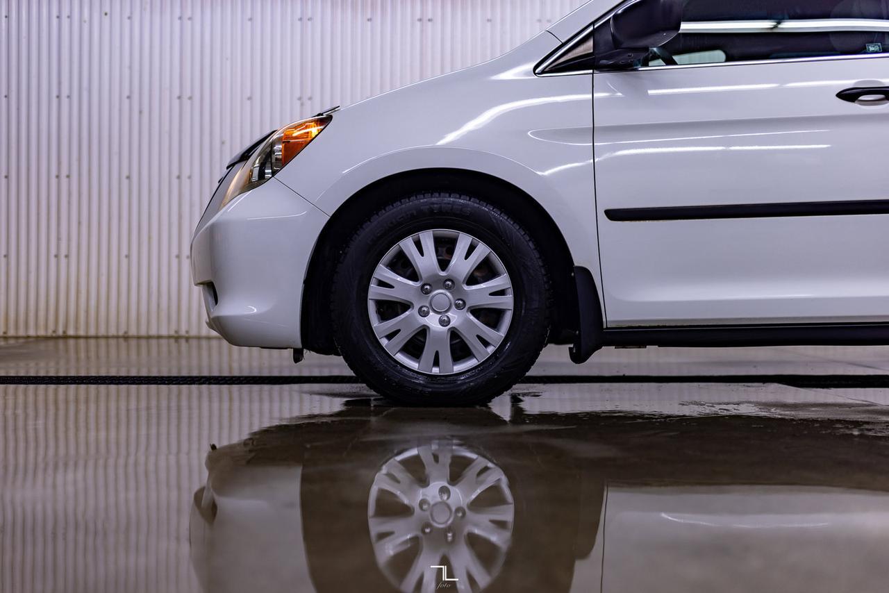 2008 Honda Odyssey LX 3rd Row Seats Red Deer AB