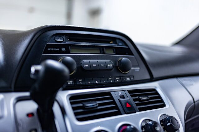 2008 Honda Odyssey LX 3rd Row Seats Red Deer AB