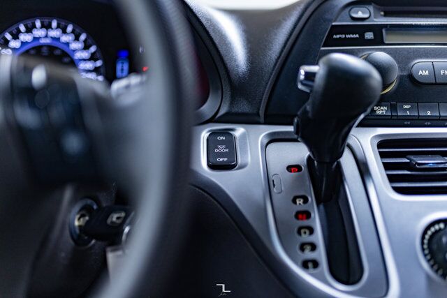 2008 Honda Odyssey LX 3rd Row Seats Red Deer AB