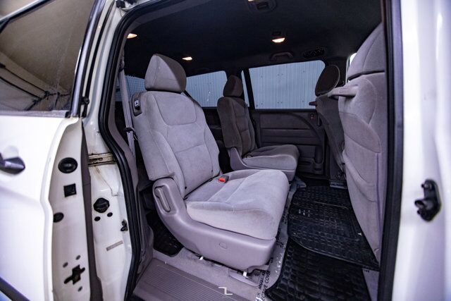 2008 Honda Odyssey LX 3rd Row Seats Red Deer AB