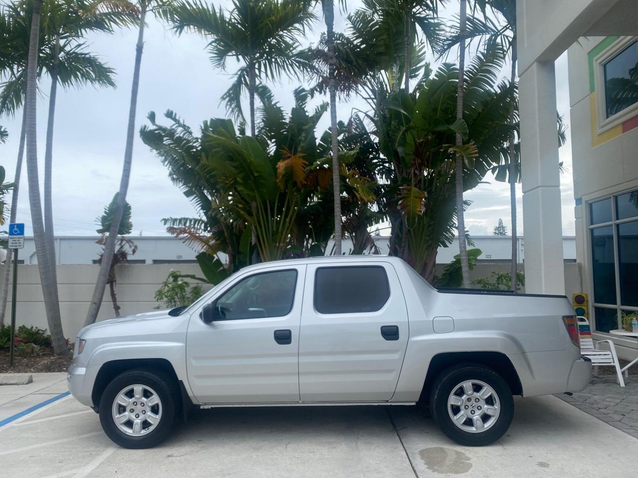 2008 Honda Ridgeline RT 4WD LOW MILES NO ACCIDENTS Pompano Beach FL