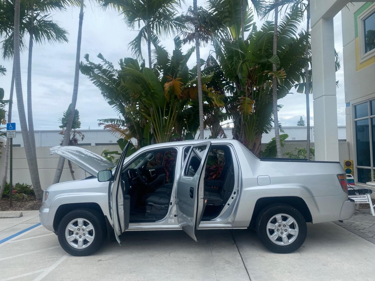 2008 Honda Ridgeline RT 4WD LOW MILES NO ACCIDENTS Pompano Beach FL