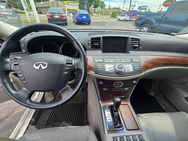 2008 INFINITI M 35 - Photo 9
