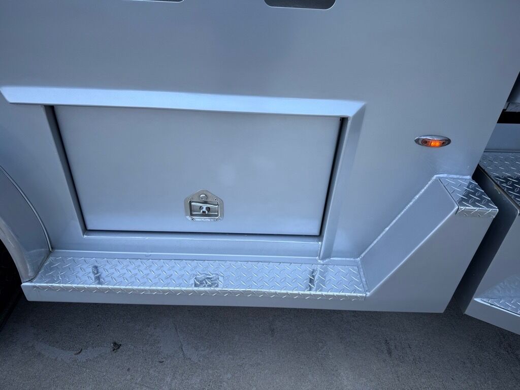 2008 International 4400 2 L HAULER TRUCK