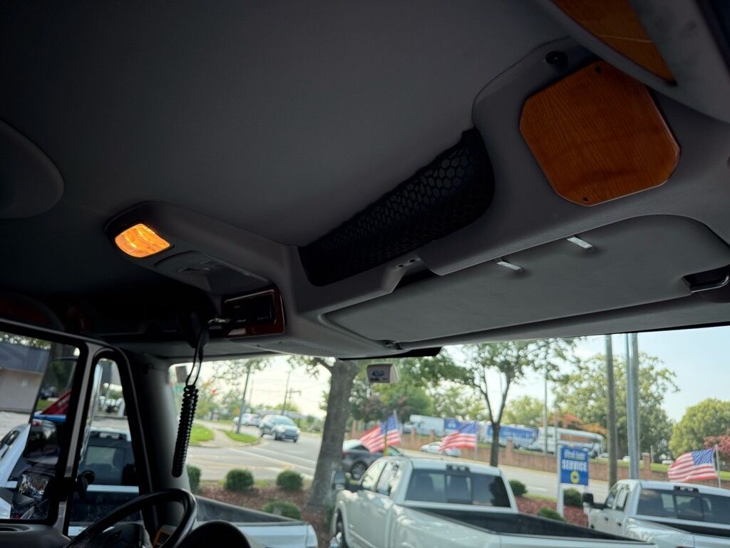 2008 International 4400 2 L HAULER TRUCK