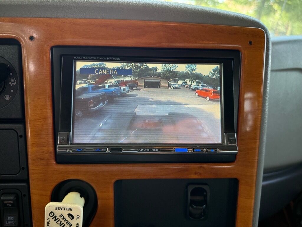 2008 International 4400 2 L HAULER TRUCK