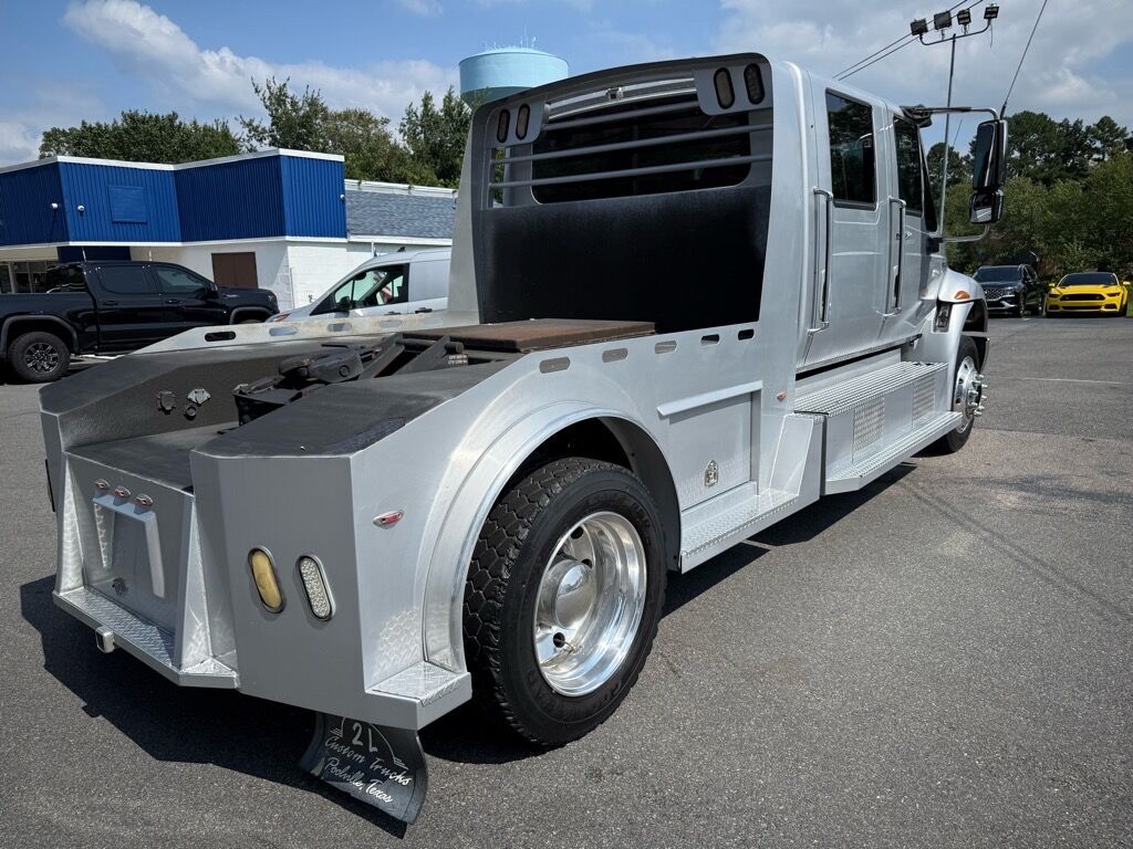 2008 International 4400 2 L HAULER TRUCK