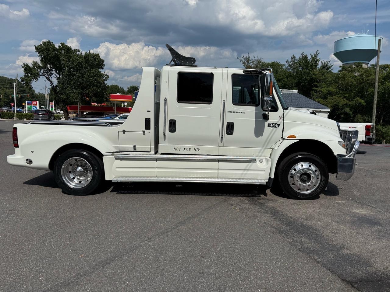 2008 International RXT Crew Cab
