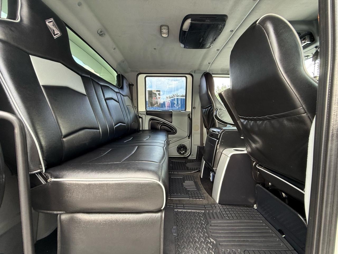 2008 International RXT Crew Cab