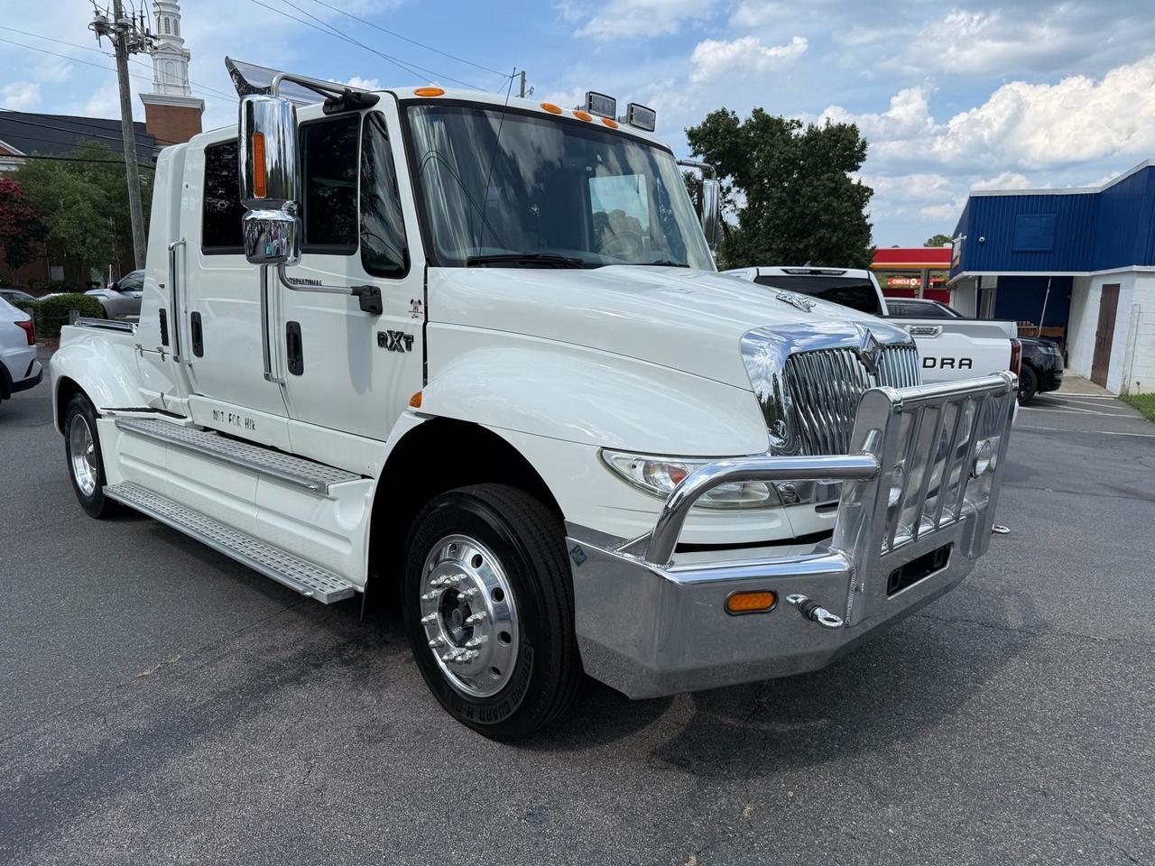 2008 International RXT Crew Cab