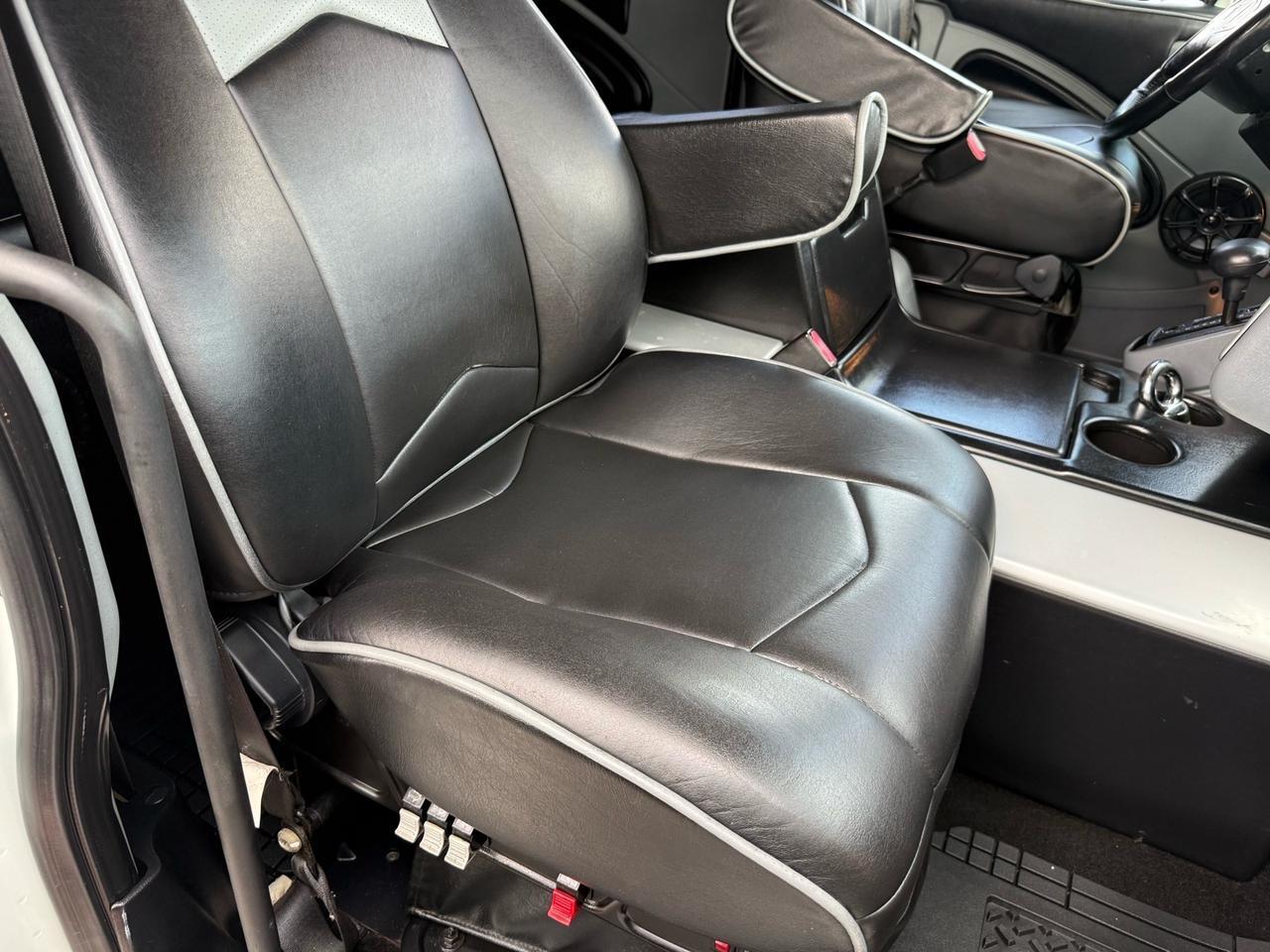 2008 International RXT Crew Cab