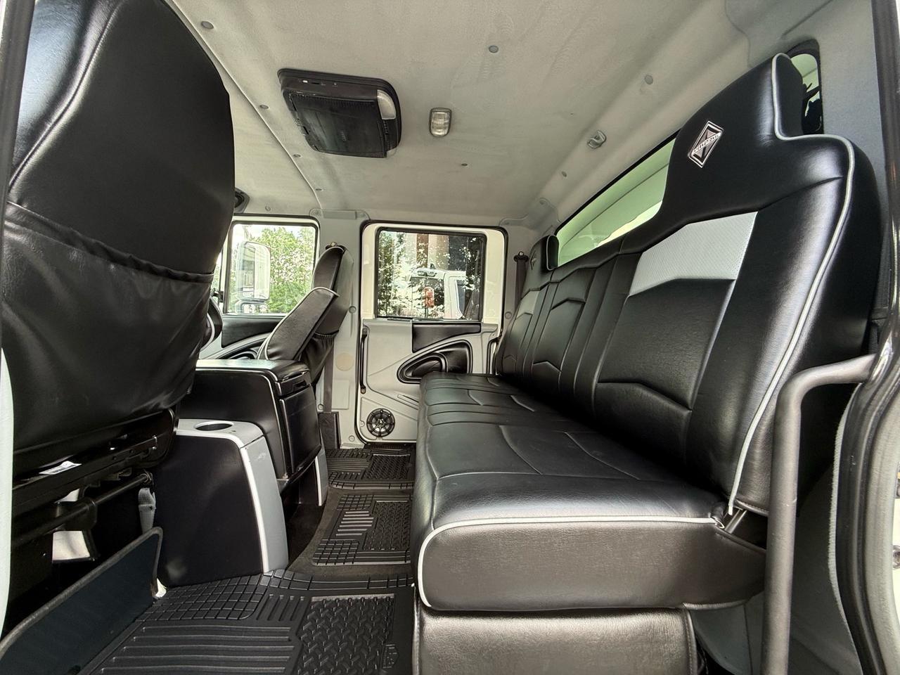 2008 International RXT Crew Cab