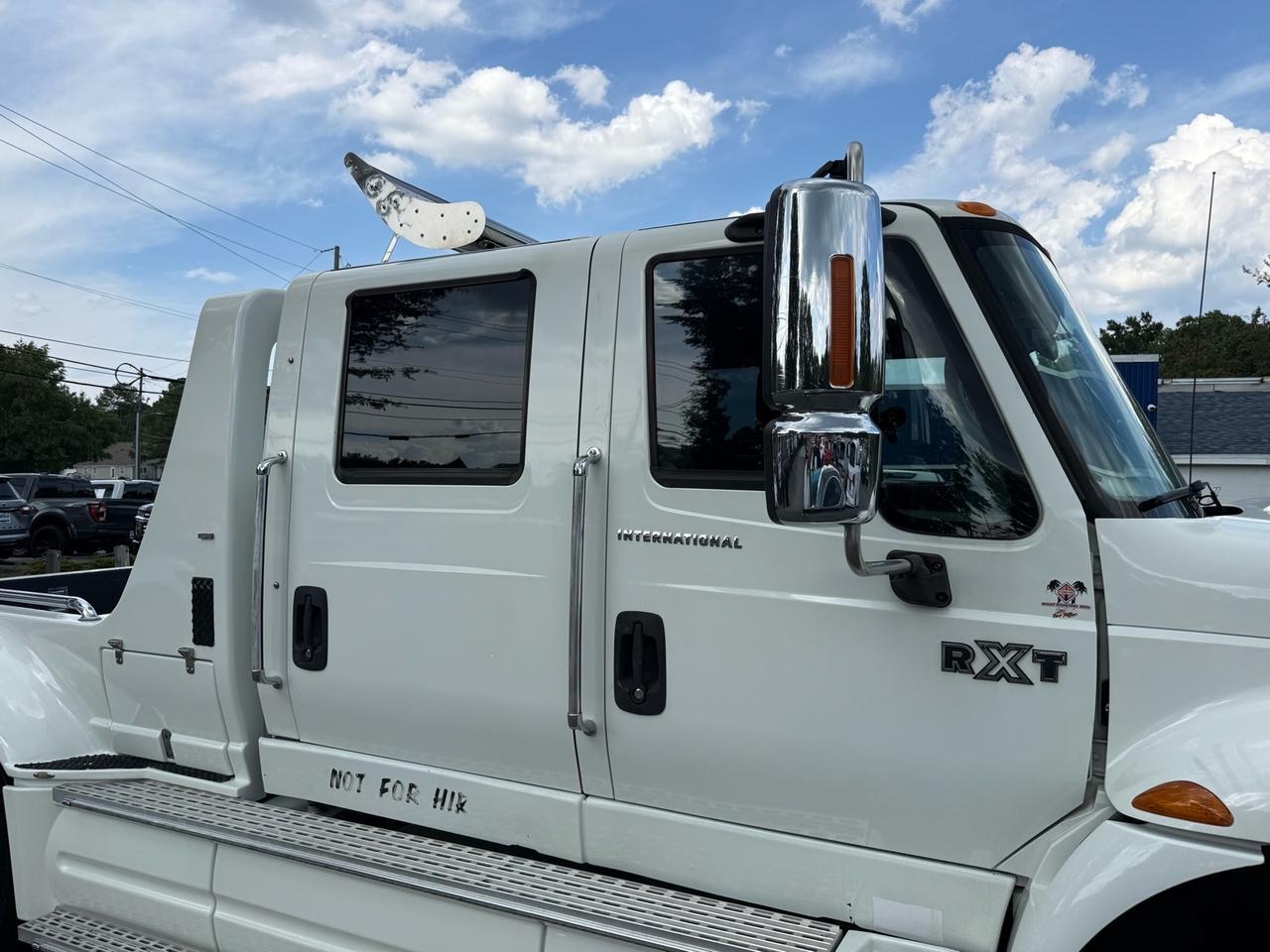 2008 International RXT Crew Cab