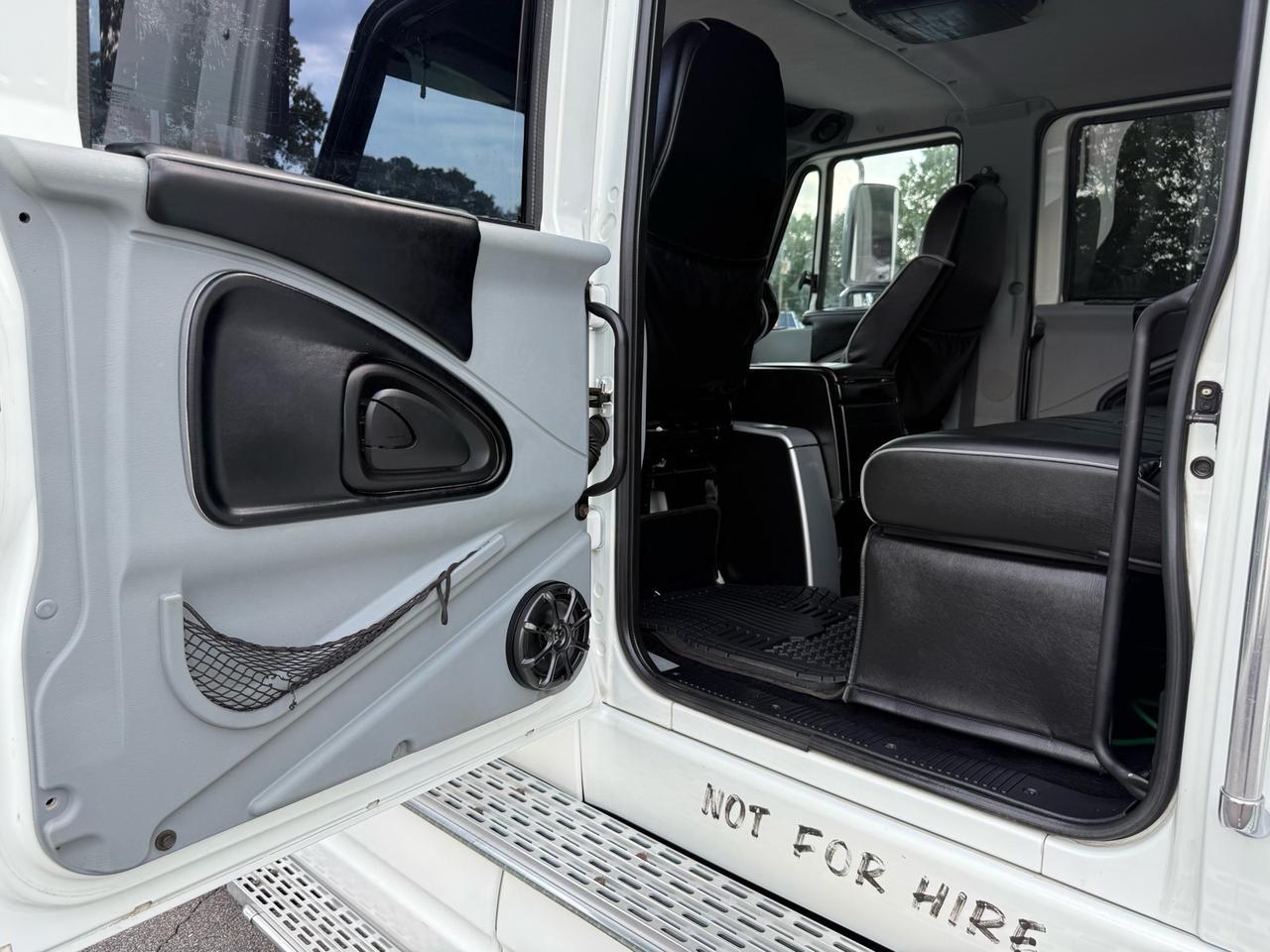 2008 International RXT Crew Cab