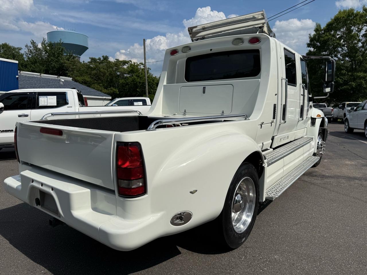 2008 International RXT Crew Cab