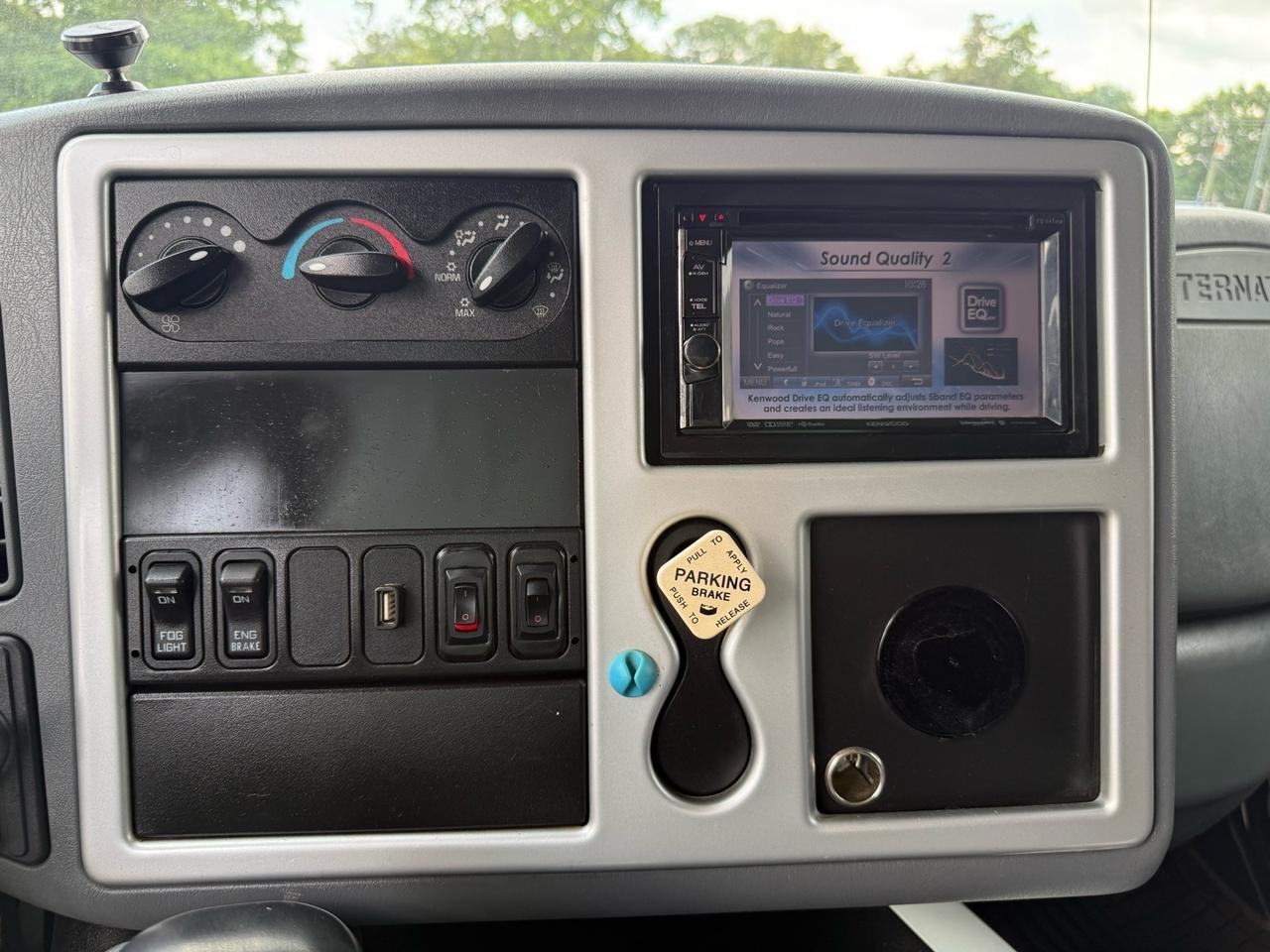 2008 International RXT Crew Cab
