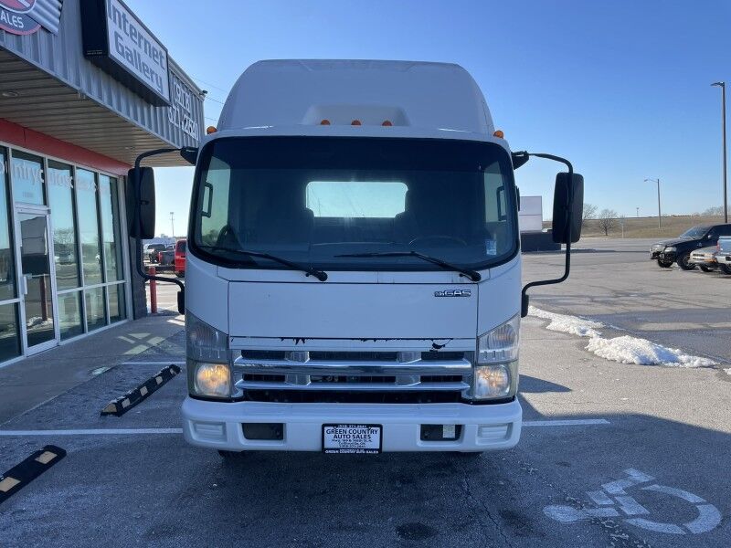 2008 Isuzu NPR 6.0L Gas Cab & Chassis Collinsville OK