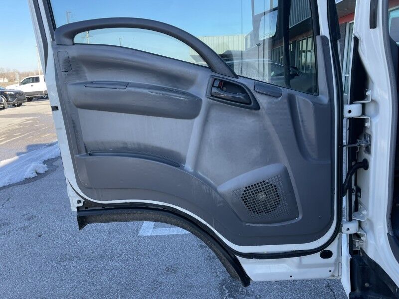 2008 Isuzu NPR 6.0L Gas Cab & Chassis Collinsville OK