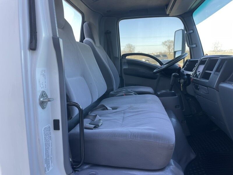 2008 Isuzu NPR 6.0L Gas Cab & Chassis Collinsville OK