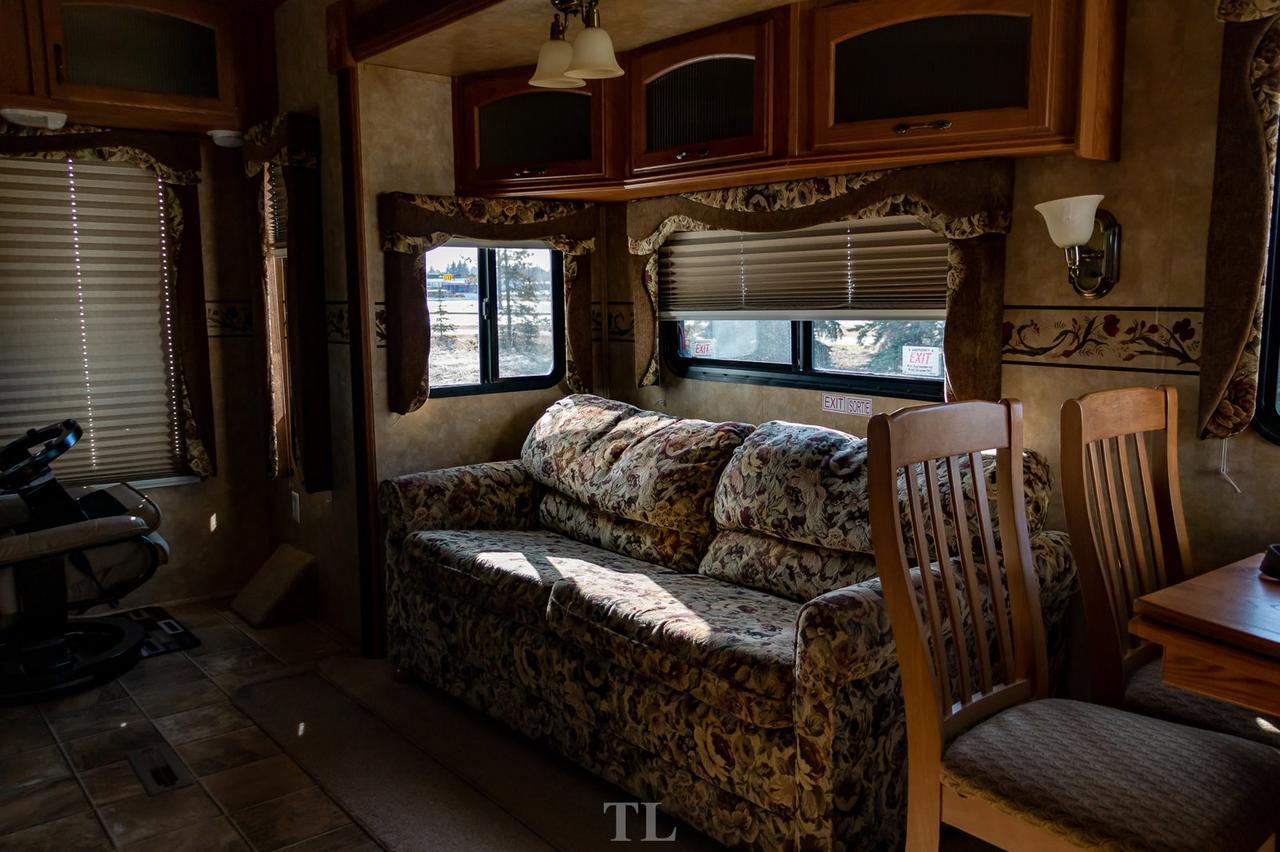 2008 Jayco Eagle 291 RLTS 35 Ft. Travel Trailer 3 Slides Red Deer AB