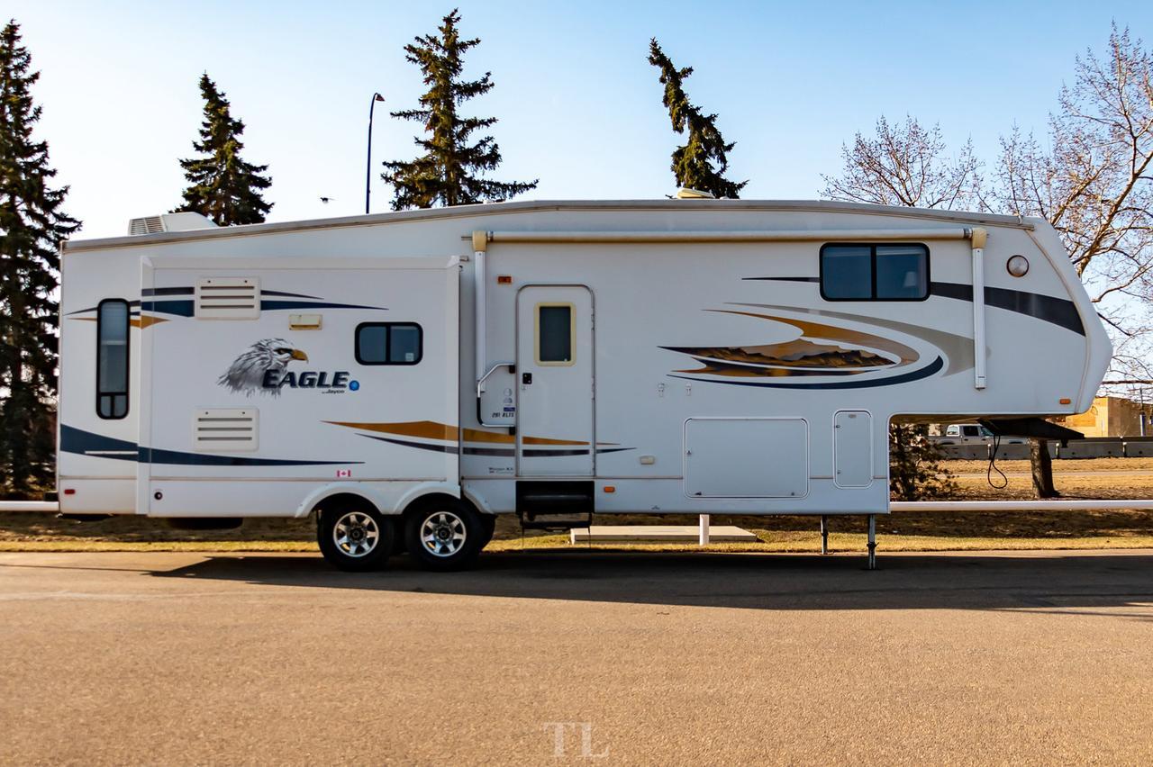 2008 Jayco Eagle 291 RLTS 35 Ft. Travel Trailer 3 Slides Red Deer AB