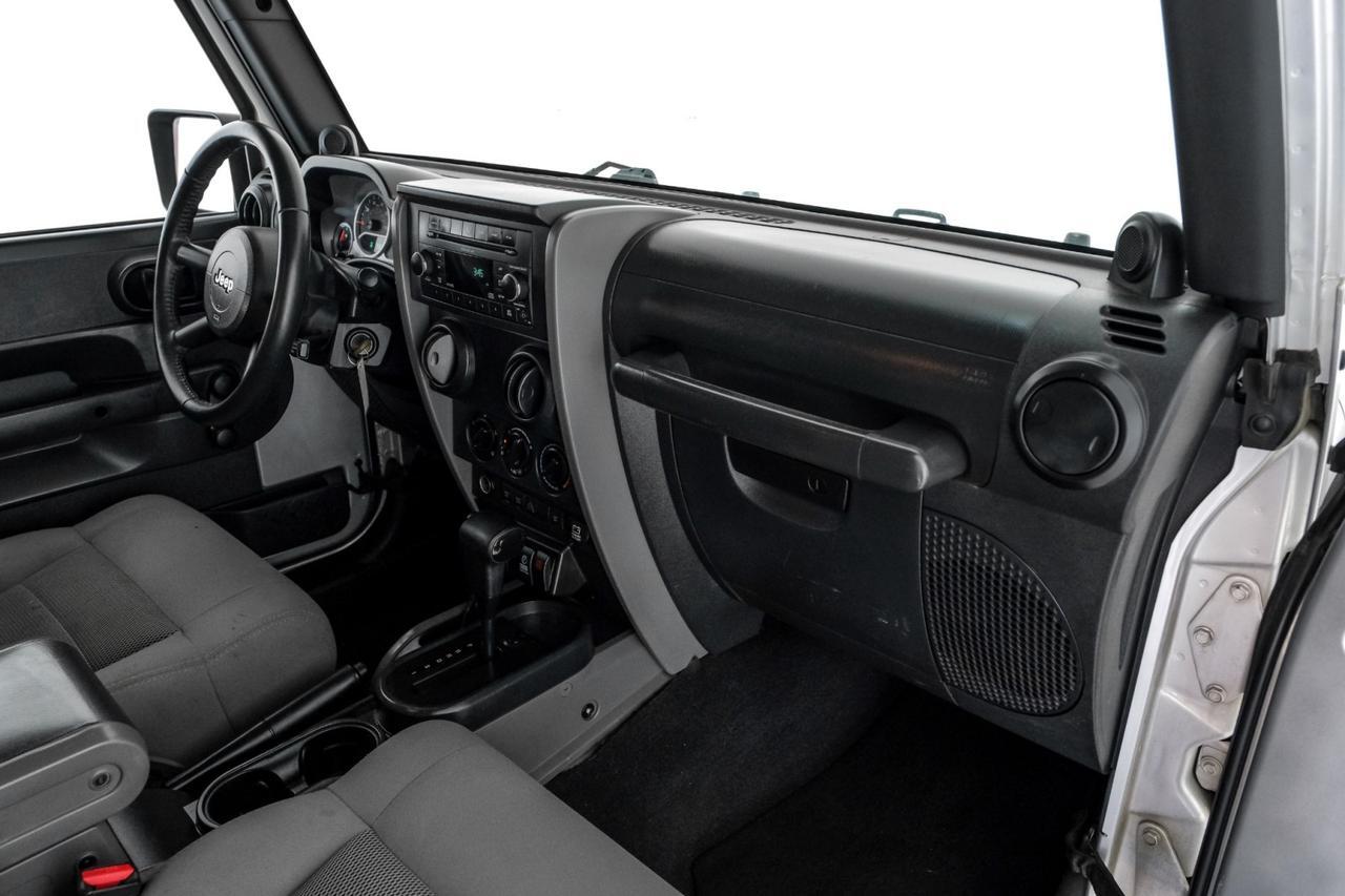 2008 Jeep Wrangler RUBICON 4WD AUTOMATIC SOFT TOP CONVERTIBLE CRUISE CONTROL ALLOY WHEELS TOW HITCH Carrollton TX