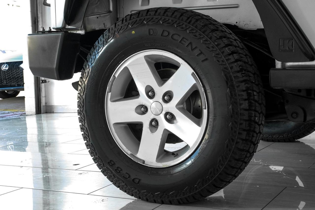 2008 Jeep Wrangler RUBICON 4WD AUTOMATIC SOFT TOP CONVERTIBLE CRUISE CONTROL ALLOY WHEELS TOW HITCH Carrollton TX