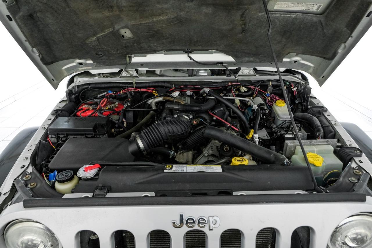 2008 Jeep Wrangler RUBICON 4WD AUTOMATIC SOFT TOP CONVERTIBLE CRUISE CONTROL ALLOY WHEELS TOW HITCH Carrollton TX