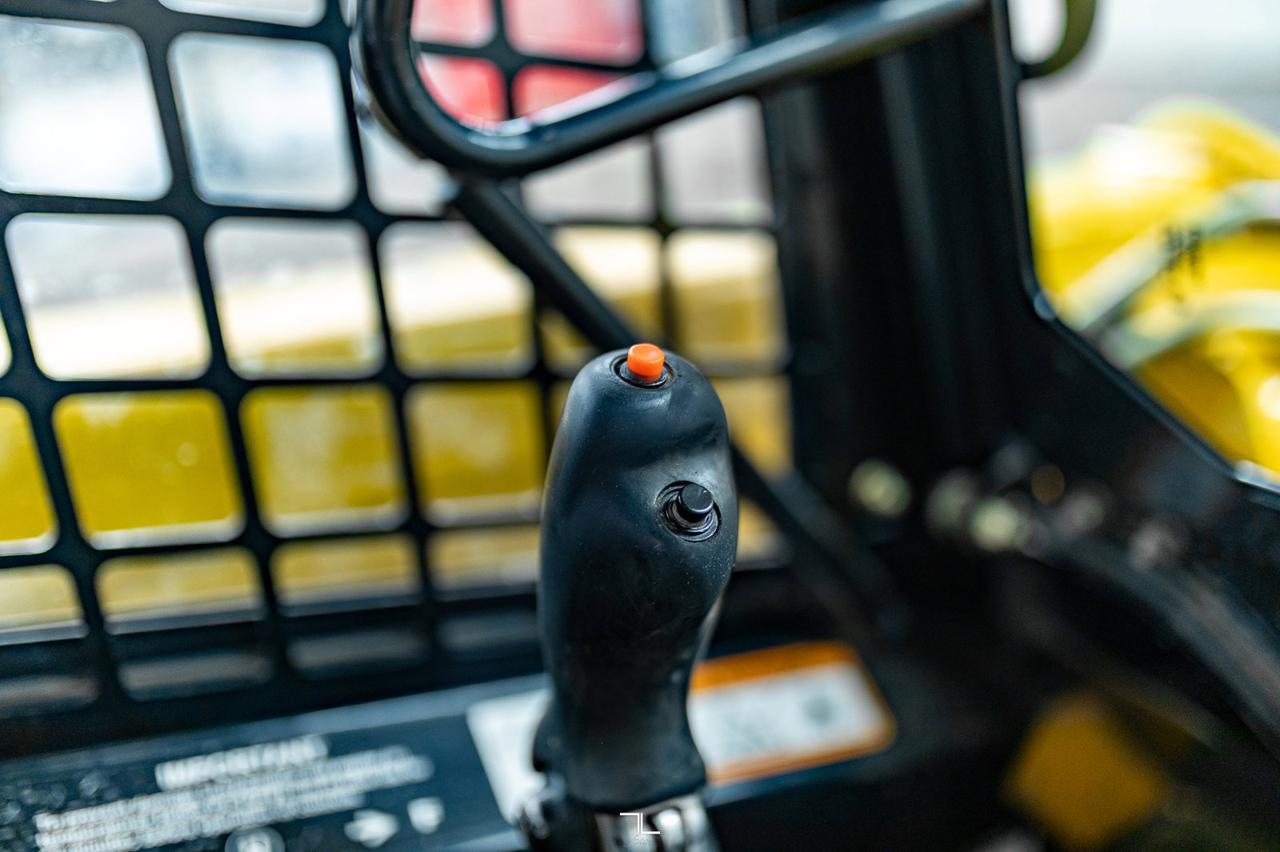 2008 John Deere CT322 Tracked Skid Steer Loader Diesel Red Deer AB