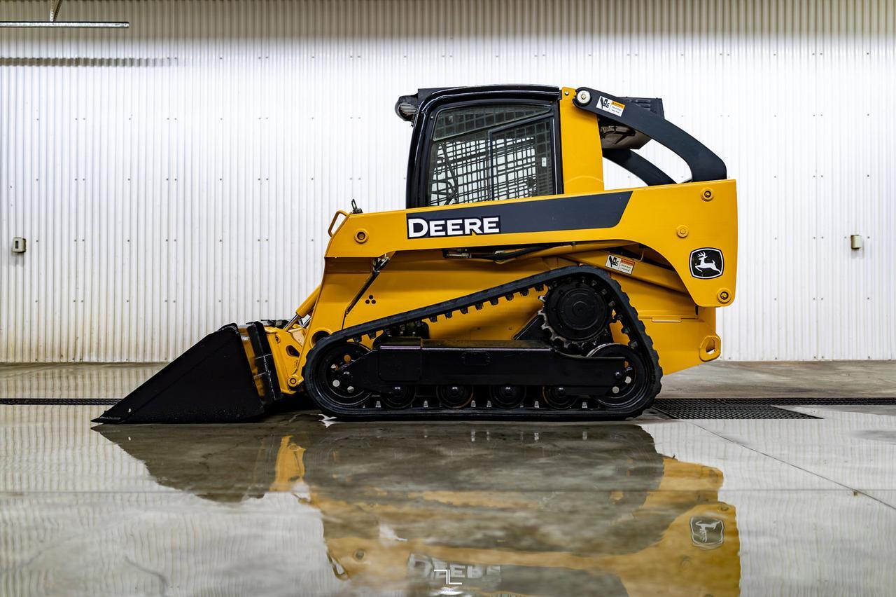 2008 John Deere CT322 Tracked Skid Steer Loader Diesel Red Deer AB