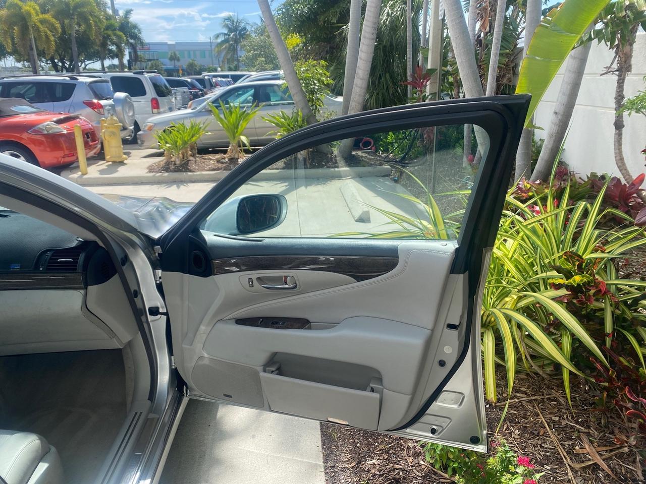 2008 Lexus LS 460 1 OWNER.FL LOW MILES 83,767 Pompano Beach FL